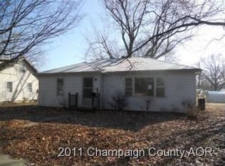 116 N Thomas St, Farmer City, IL 61842