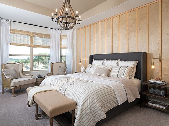 Austin Point - Odessa Interior Image 5