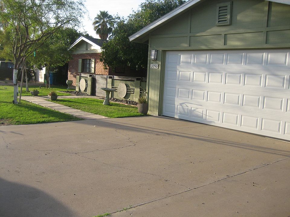 2nd image of 2050 W Campbell Ave