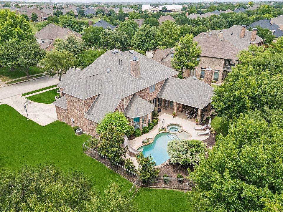 1st image of 9041 Crockett Dr