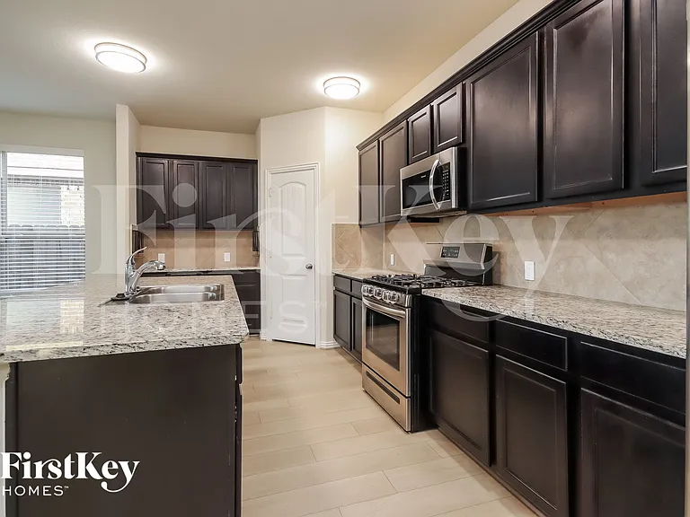 2826 Torrey Pines Dr #DO — Photo 6