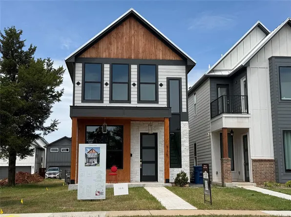 735 W Main St, Edmond, OK 73003