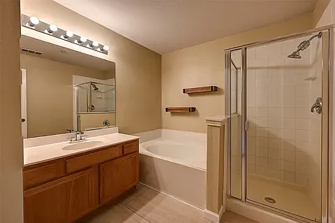 4567 Woodsboro Ln — Photo 20