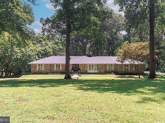 3rd image of 11603 Mohr Rd