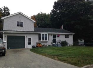 3 Mackenzie Rd, Waterford, CT 06385