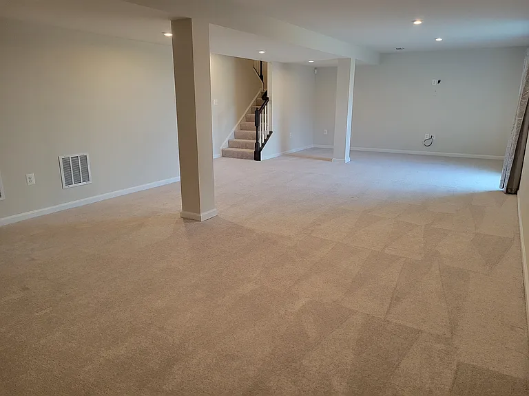 1009 Headquarters Way — Photo 29