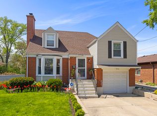 626 S Main St, Lombard, IL 60148