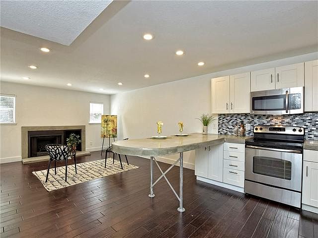 2nd image of 1101 Shoal Creek Blvd APT 15