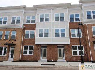 45 Green St, North Brunswick, NJ 08902