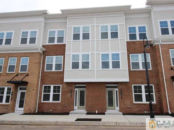 45 Green St, North Brunswick, NJ 08902