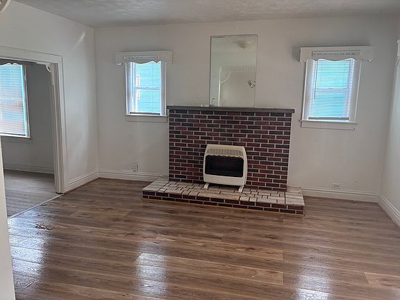 3rd image of 1104 26th St