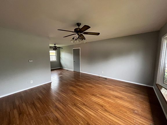 2nd image of 2207 N Sterling Ave