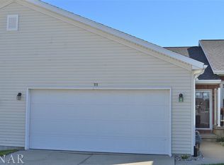 111 Christian Louis Ct, Bloomington, IL 61701