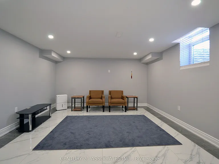 92 Nashville Cir — Photo 11
