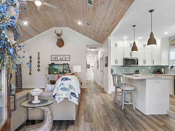 4th image of 1130 Fishermans Lodge Rd NE