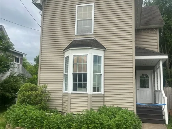 24 Elm St, Whitesboro, NY 13492