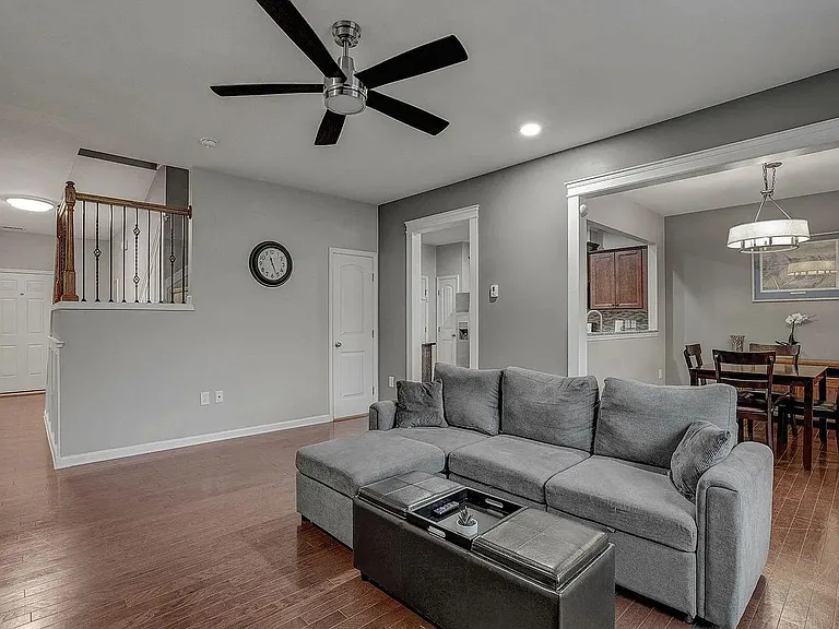 239 Lynchwick Ln — Photo 4