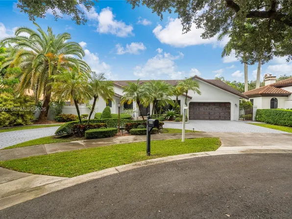 16583 NW 83rd Pl, Miami Lakes, FL 33016