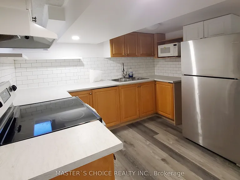 367 Blue Grass Blvd #LOWER — Photo 3