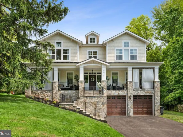 9015 Spring Hill Ln, Chevy Chase, MD 20815