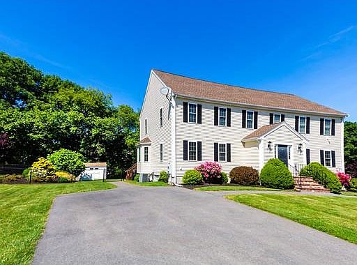 2nd image of 27 Oak Meadow Pl #27