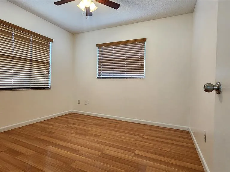 4518 Yorkshire Ave — Photo 29