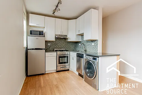 511 W Belmont Ave #4 Photo 1