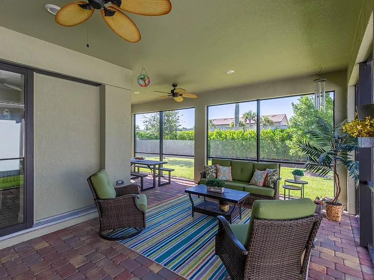 8161 Hanoverian Dr — Photo 18