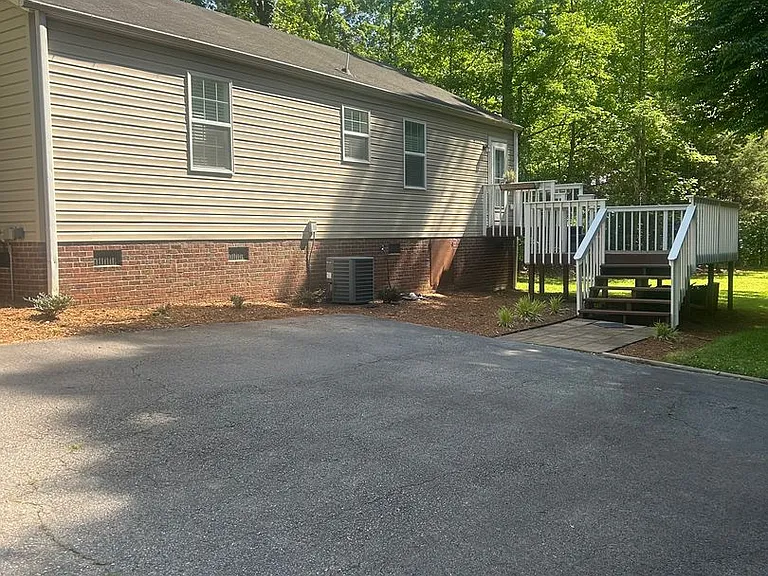 212 S Bennetts Bridge Rd — Photo 14