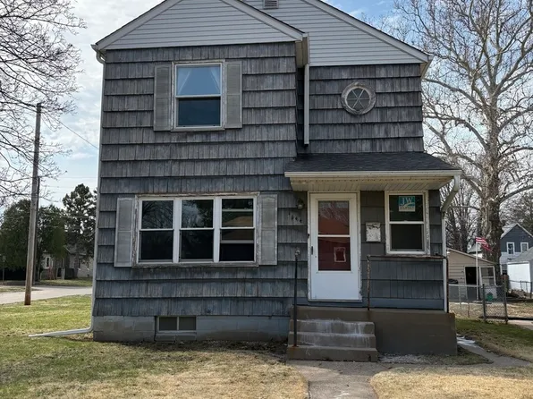 1444 43rd St, Rock Island, IL 61201