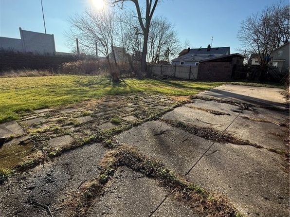 580 Inman St, Akron, OH 44306