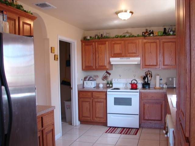 2nd image of 210 Ramon Cardenas Dr