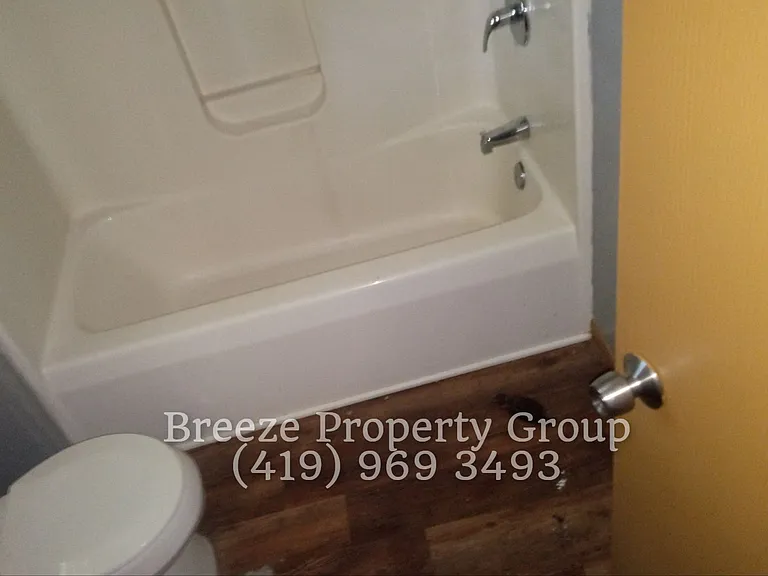 1449 N Superior St — Photo 5