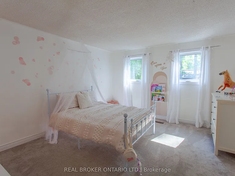 1880 Glen Oak Ln — Photo 13