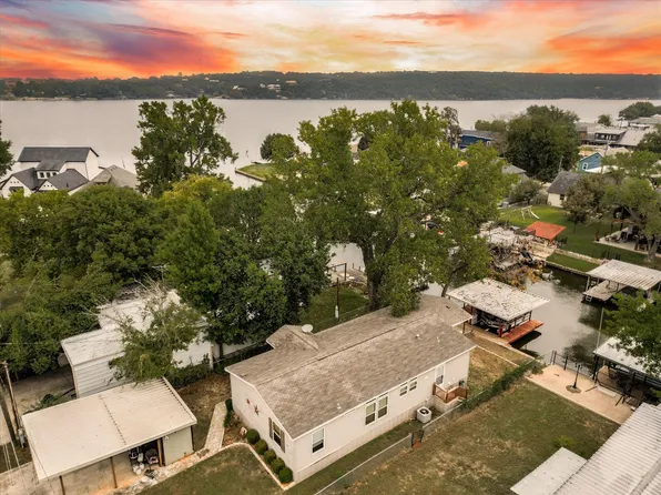 3417 Hawaiian Ct, Granbury, TX 76048