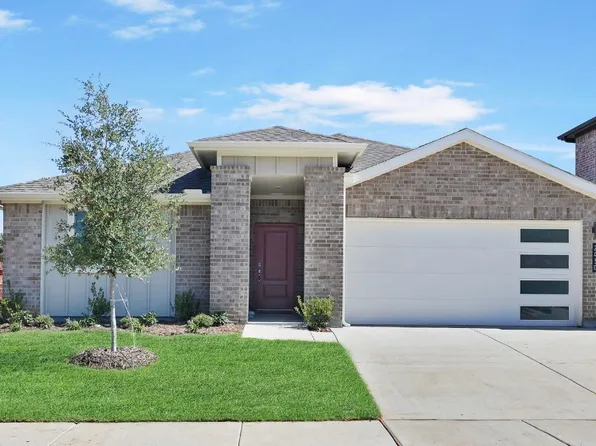 2338 Skyward St, Grand Prairie, TX 75052