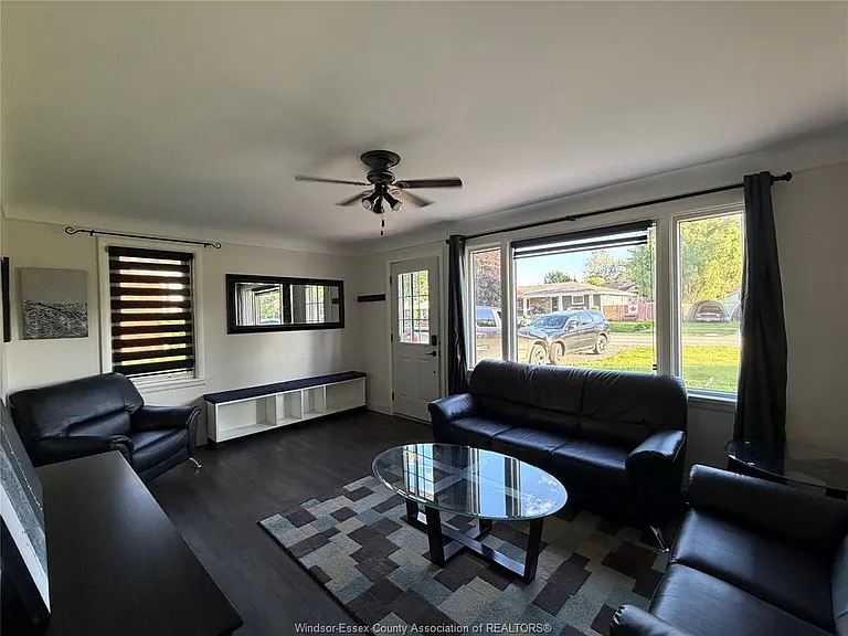 431 Maple Ave — Photo 9