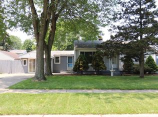 8321 Lenore St, Dearborn Heights, MI 48127