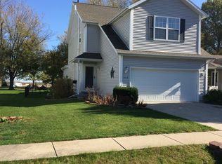 913 Taylor Ln, Le Roy, IL 61752