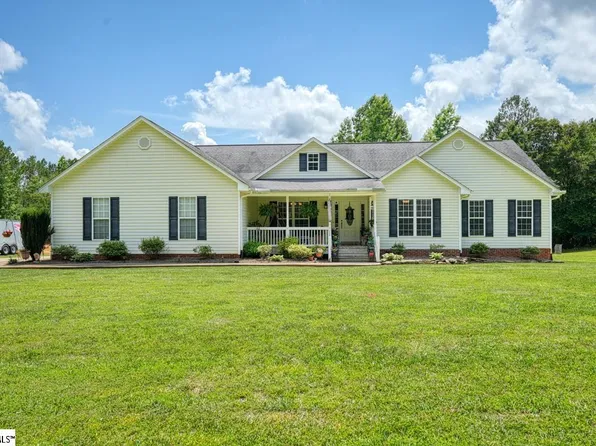 1750 Whitestone Rd, Spartanburg, SC 29302