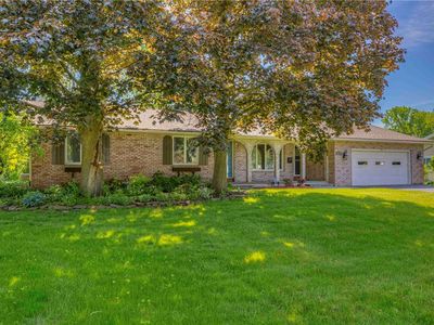 30 Greenbriar Dr, Rochester, NY, 14624