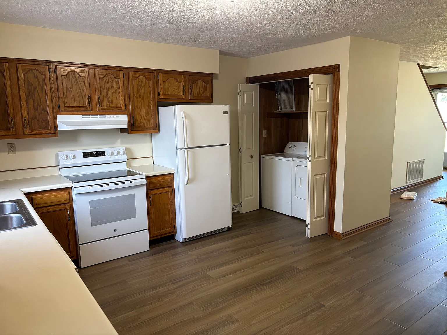 Greenbriar Ct, Campbellsville — Photo 2