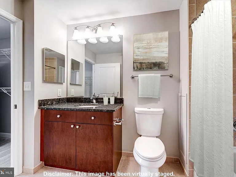 155 Potomac #432 — Photo 15