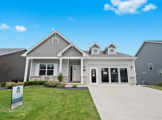 362 Jubilee Dr, Whitmore Lake, MI 48189