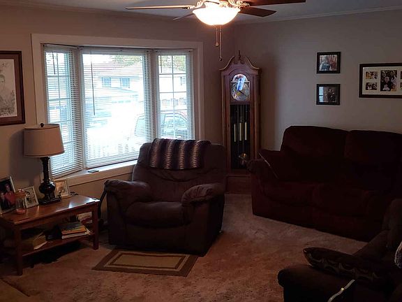 2nd image of 16 Hillcrest Dr