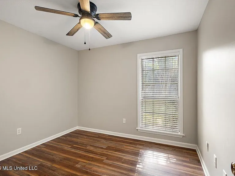 33 Peppermill Dr — Photo 18