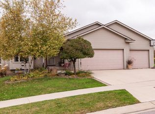 6301 Jonathan Dr NW, Rochester, MN 55901