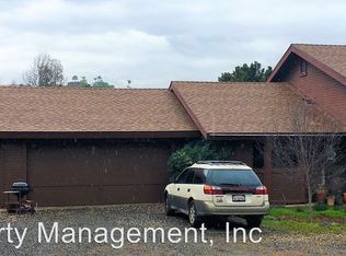 2115 Curtis Dr, Vista, CA 92084