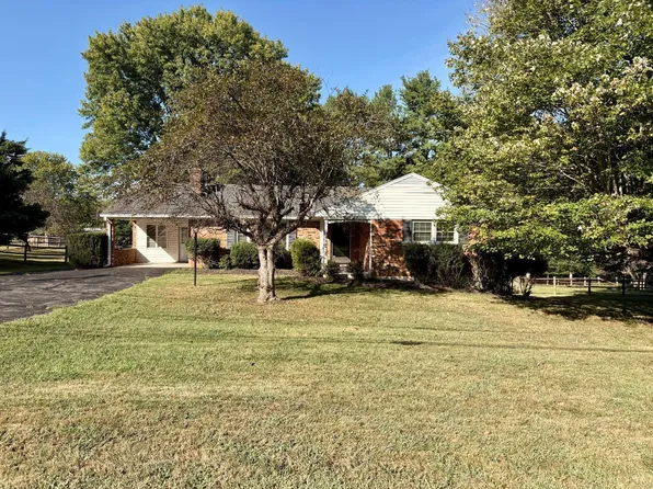 1290 Rainbow Forest Dr, Lynchburg, VA 24502
