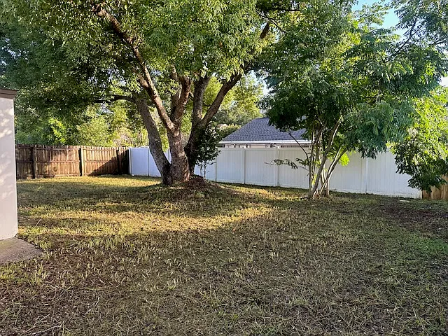 7613 Como Dr — Photo 4